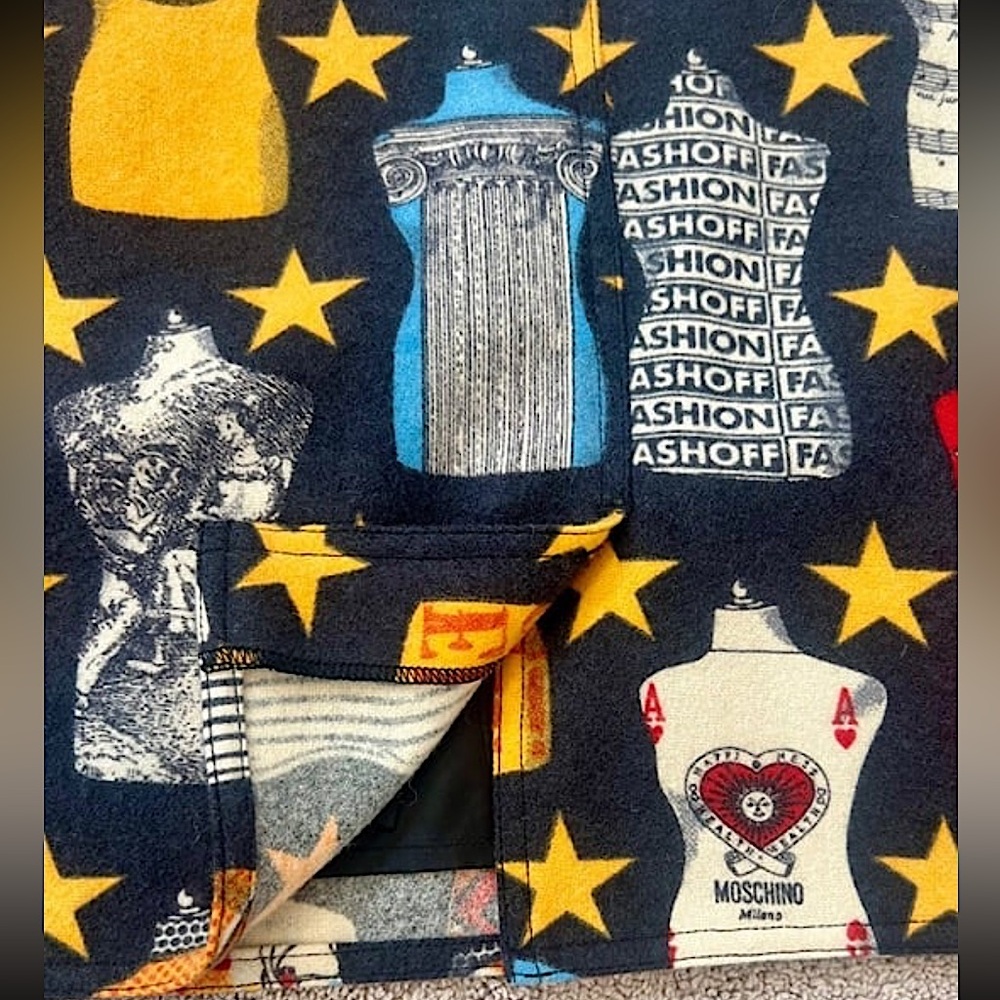 Moschino Vintage Black “No Racism” Iconic Print Mini Skirt - Picture 9 of 11